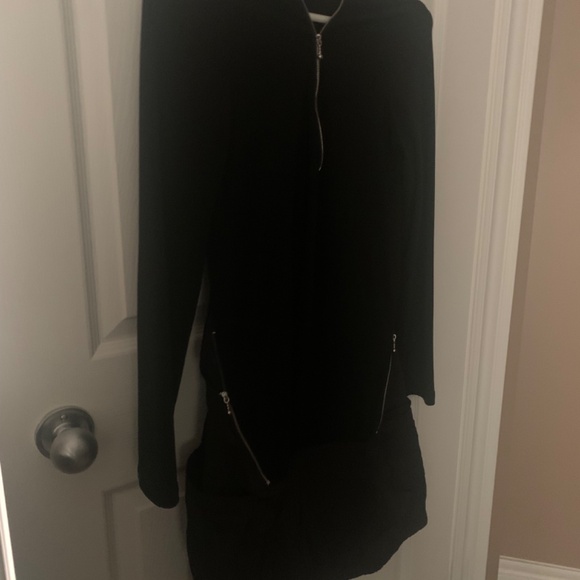 Joseph Ribkoff top Size 6 Black - Picture 3 of 4